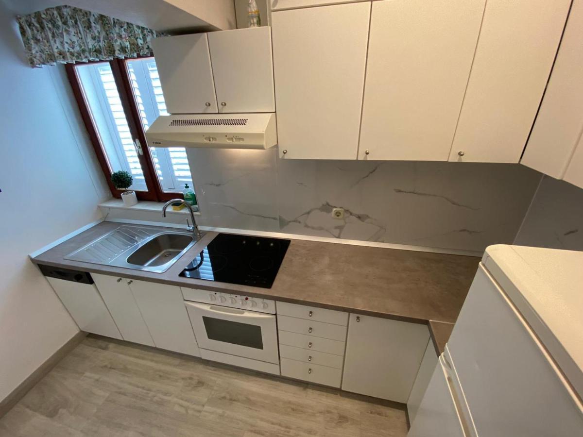 Apartman Beus Makarska Bagian luar foto