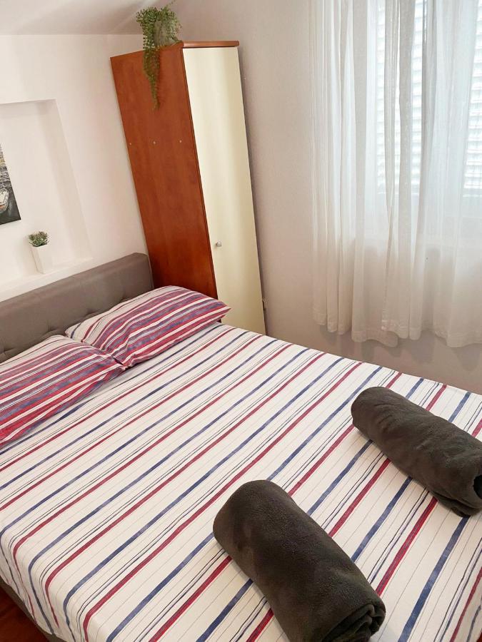 Apartman Beus Makarska Bagian luar foto
