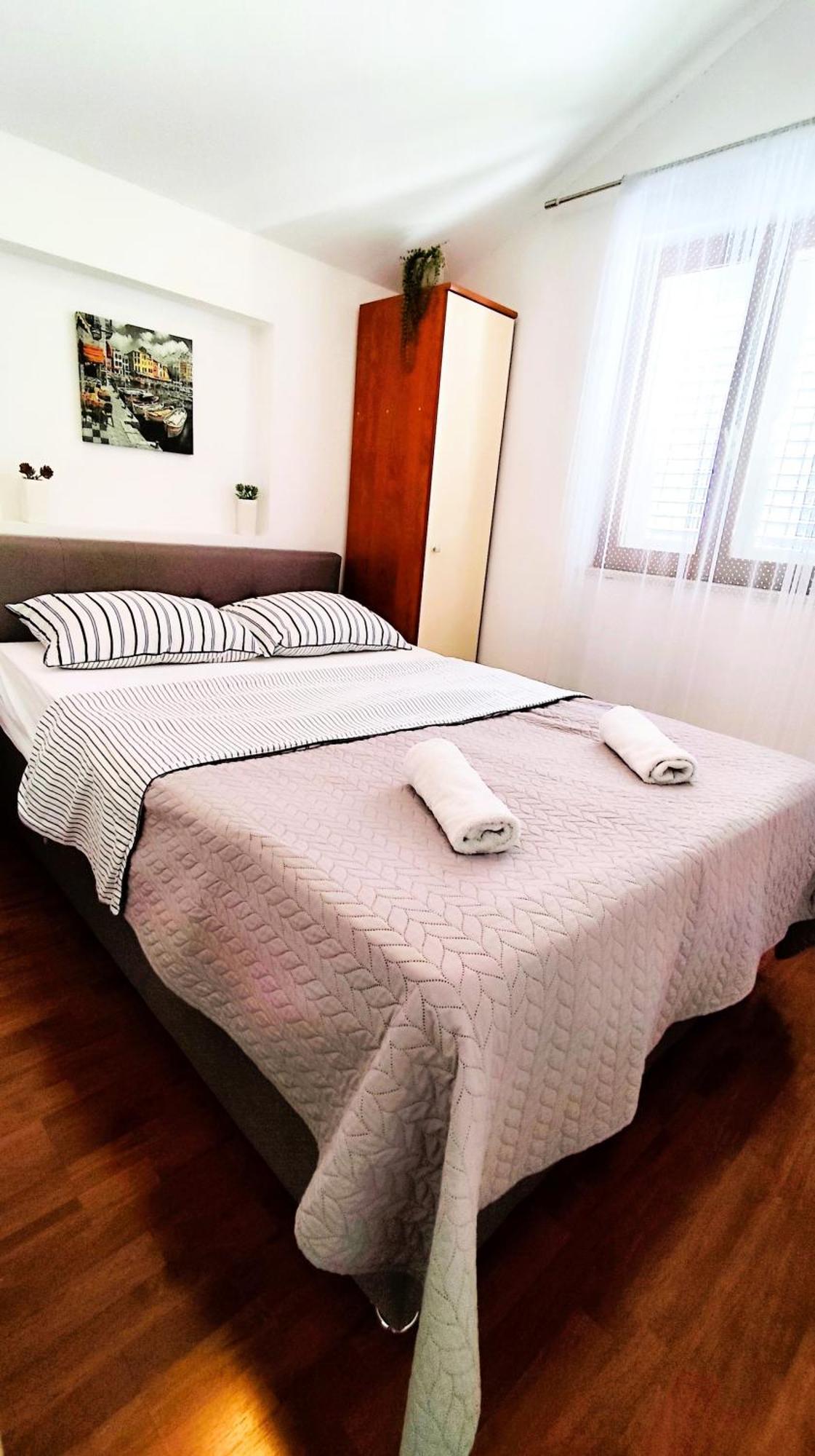 Apartman Beus Makarska Bagian luar foto