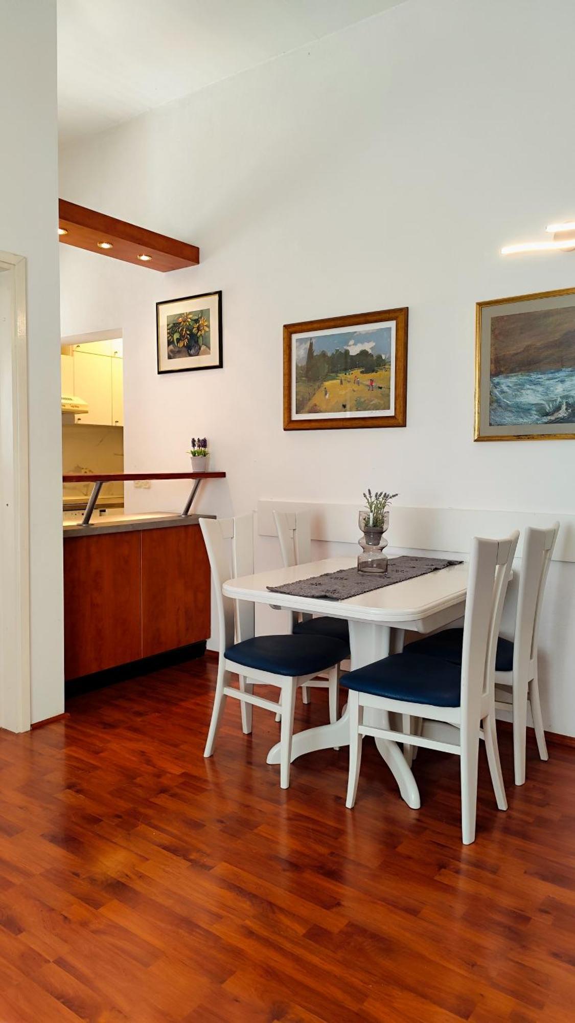Apartman Beus Makarska Bagian luar foto